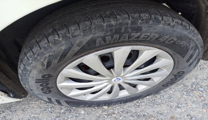 2012 Maruti Swift Dzire VDI, Diesel, Manual, 1,37,266 km, tyre