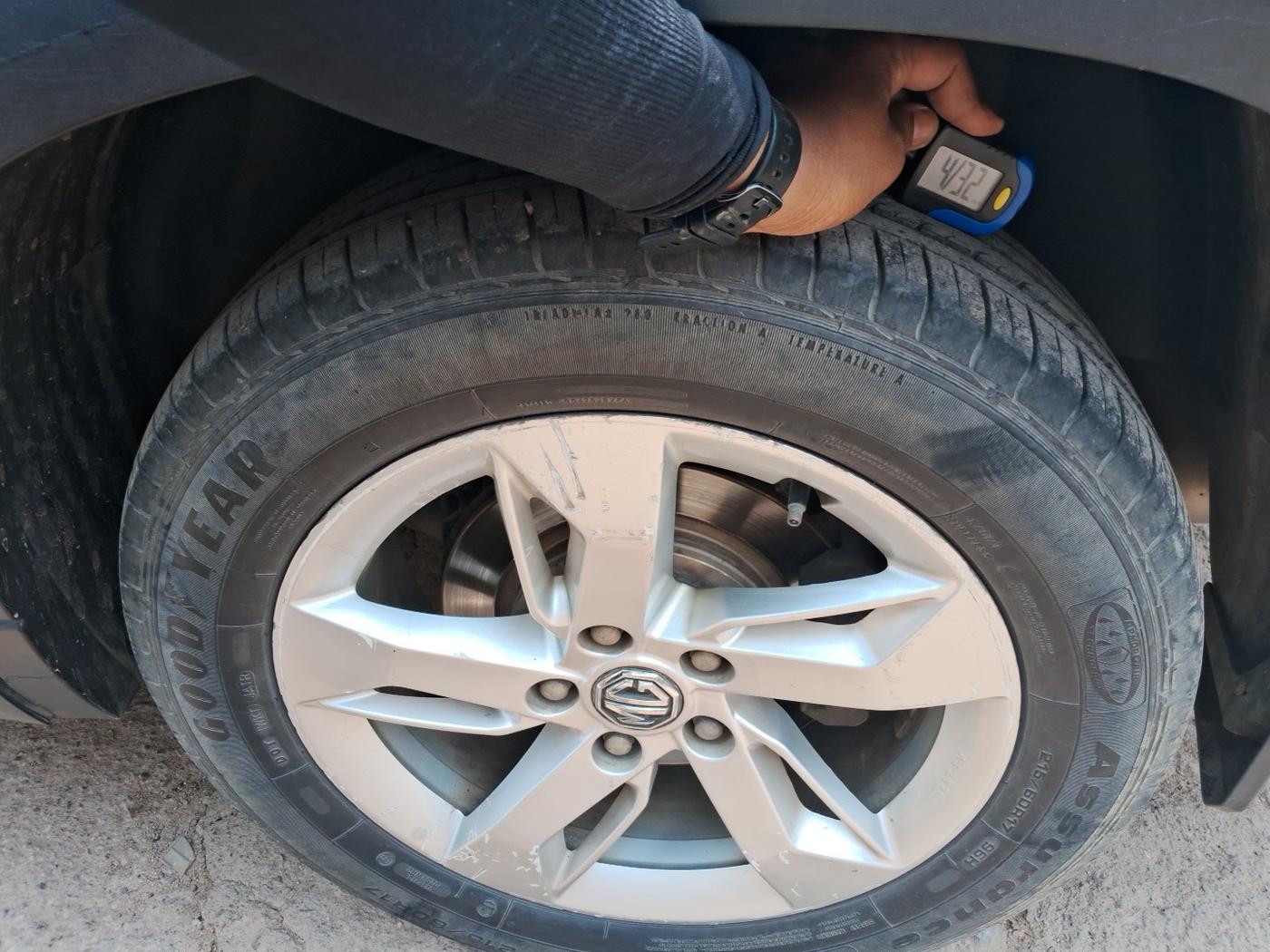 2019 MG HECTOR SUPER 1.5 PETROL, Petrol, Manual, 75,000 km, tyre
