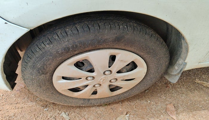 2012 Hyundai i10 SPORTZ 1.2 AT, Petrol, Automatic, 44,651 km, tyre