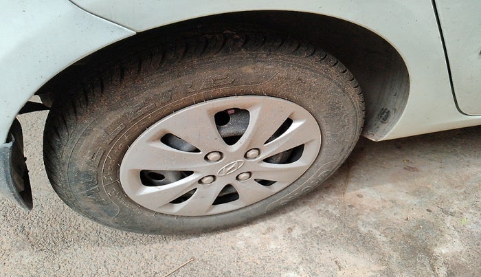 2012 Hyundai i10 SPORTZ 1.2 AT, Petrol, Automatic, 44,651 km, tyre
