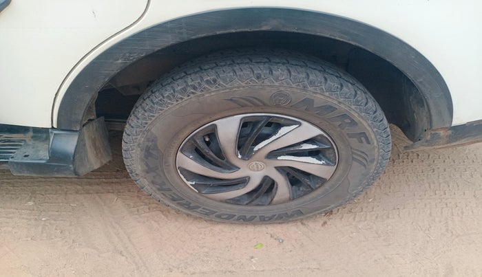2012 Mahindra Xylo E8 ABS BS-III, Diesel, Manual, 1,85,415 km, tyre
