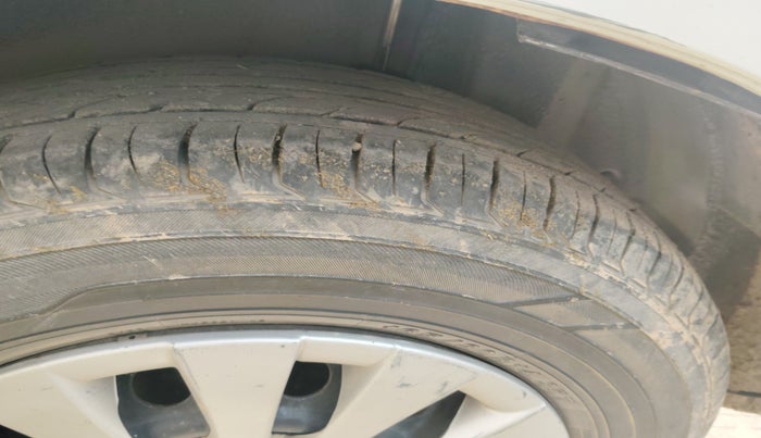 2011 Maruti Ritz VXI, Petrol, Manual, 89,745 km, tyre