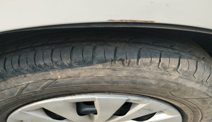 2011 Maruti Ritz VXI, Petrol, Manual, 89,745 km, tyre