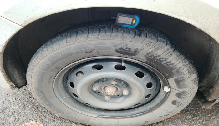 2017 Tata Tiago XTA PETROL, Petrol, Automatic, 1,66,000 km, tyre