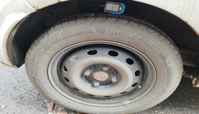 2017 Tata Tiago XTA PETROL, Petrol, Automatic, 1,66,000 km, tyre