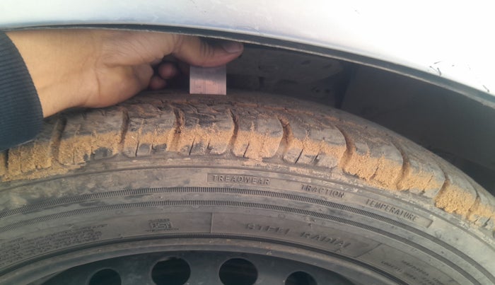 2015 Honda Mobilio 1.5L I-DTEC S, Diesel, Manual, 1,21,268 km, tyre