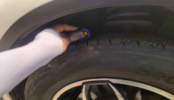 2018 Mahindra XUV500 W9, Diesel, Manual, 1,72,963 km, tyre