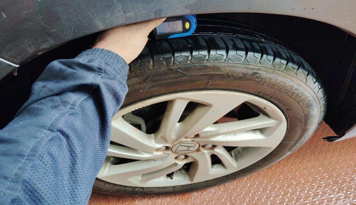 2016 Honda Jazz 1.2L I-VTEC V AT, Petrol, Automatic, 87,463 km, tyre