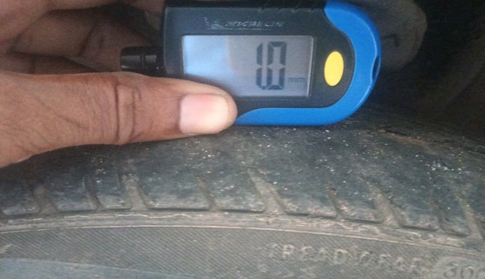 2010 Tata Indigo ECS LX CR4, Diesel, Manual, 1,20,571 km, tyre