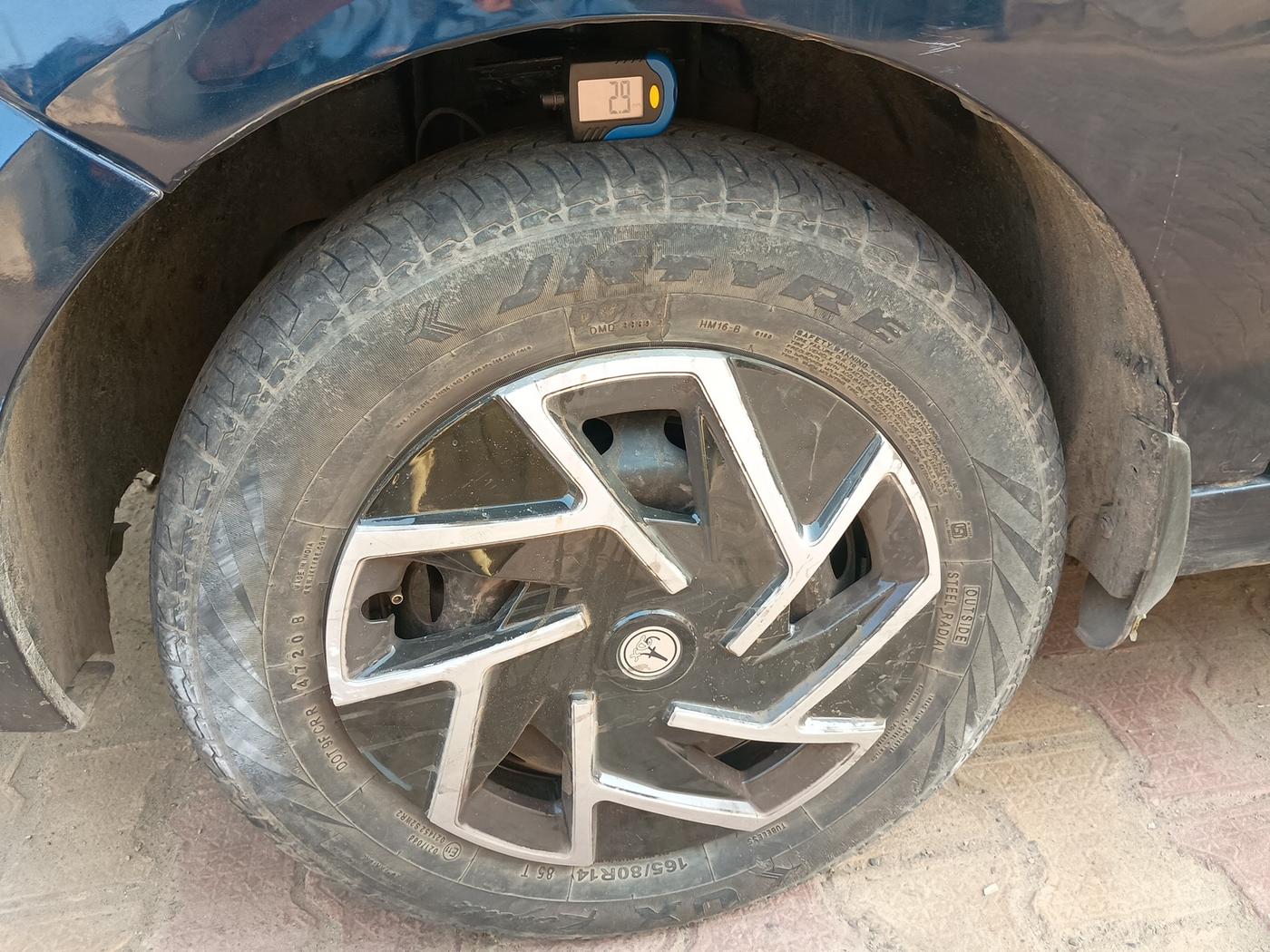 2021 Tata TIGOR XM PETROL, Petrol, Manual, 55,858 km, tyre