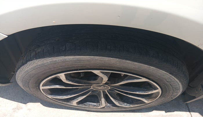 2018 Toyota YARIS G MT, Petrol, Manual, 27,713 km, tyre