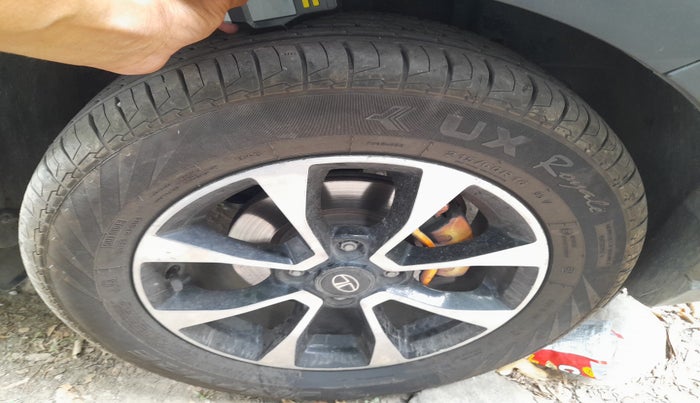 2022 Tata NEXON XM SUNROOF DIESEL, Diesel, Manual, 62,068 km, tyre