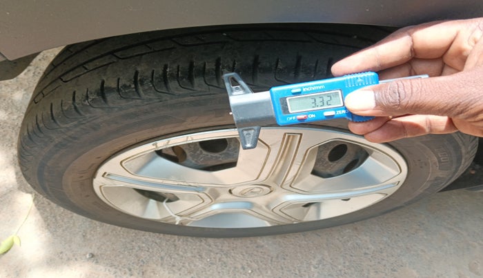 2021 Tata NEXON XMA SUNROOF DIESEL, Diesel, Automatic, 69,400 km, tyre