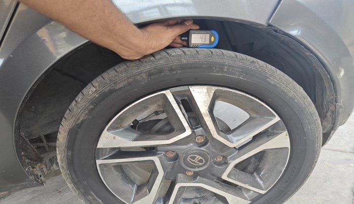 2021 Tata Tiago XZA PLUS PETROL, Petrol, Automatic, 29,700 km, tyre