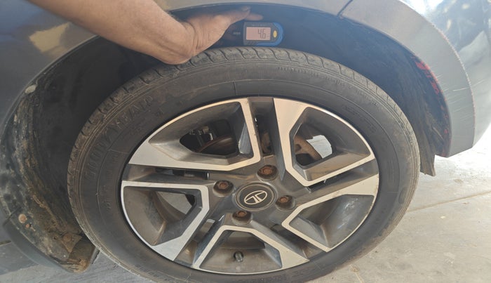 2021 Tata Tiago XZA PLUS PETROL, Petrol, Automatic, 29,700 km, tyre