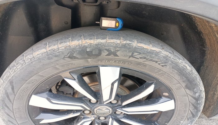 2020 MG HECTOR PLUS SHARP 2.0 DIESEL TURBO MT 6-STR, Diesel, Manual, 1,46,828 km, tyre