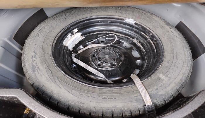 2021 Volkswagen Vento COMFORTLINE 1.0L TSI, Petrol, Manual, 55,200 km, tyre