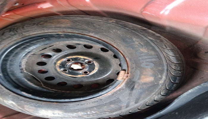 2014 Hyundai i20 MAGNA 1.2, Petrol, Manual, 48,854 km, tyre