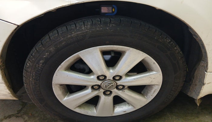 2012 Toyota Corolla Altis G DIESEL, Diesel, Manual, 1,22,777 km, tyre