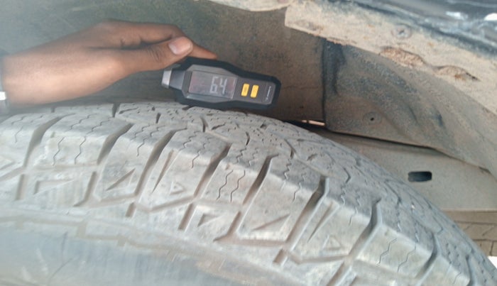 2010 Toyota Fortuner 3.0 4X4 MT, Diesel, Manual, 1,98,014 km, tyre