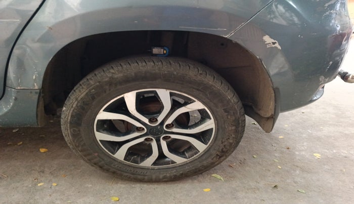 2013 Nissan Terrano XL D PLUS, Diesel, Manual, 2,73,682 km, tyre