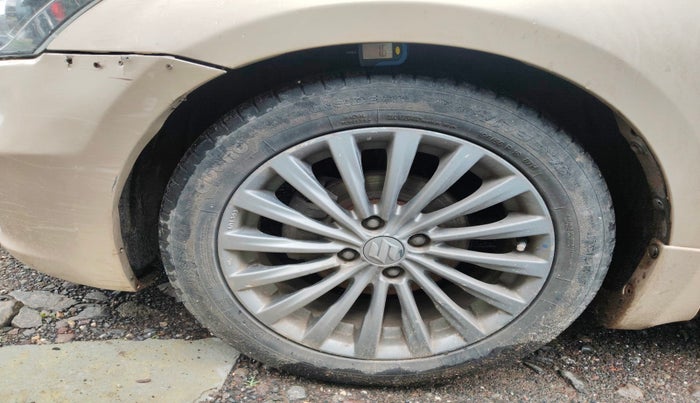 2015 Maruti Ciaz ZDI+ SHVS, Diesel, Manual, 1,14,356 km, tyre