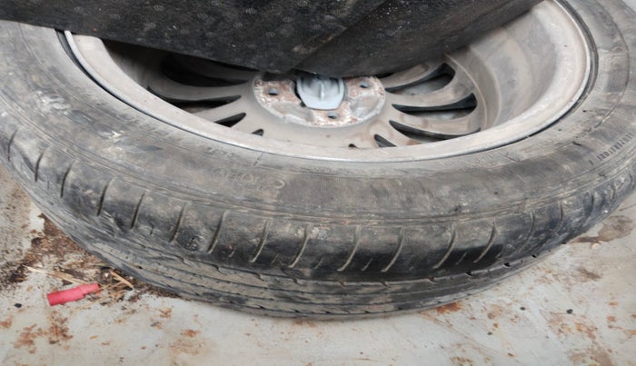 2015 Maruti Ciaz ZDI+ SHVS, Diesel, Manual, 1,14,356 km, tyre