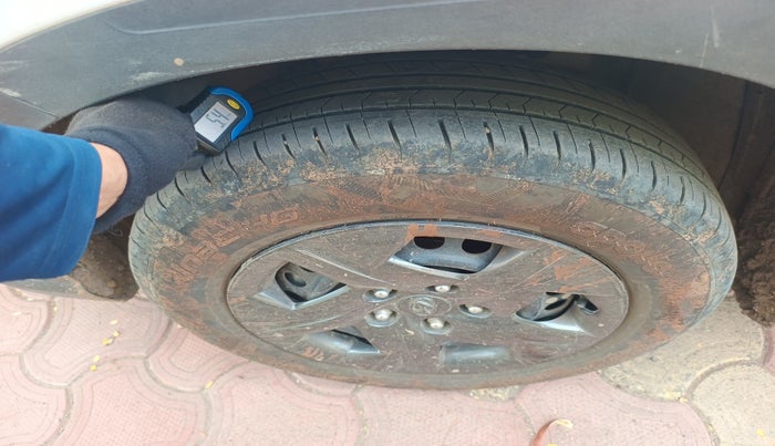 2024 Hyundai VENUE S(O) 1.2, Petrol, Manual, 8,688 km, tyre