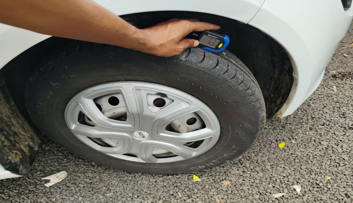 2021 Tata ALTROZ XE PETROL, Petrol, Manual, 71,444 km, tyre