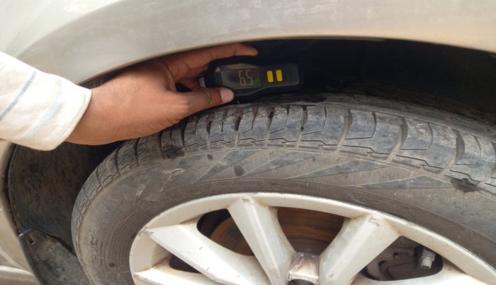 2013 Skoda Octavia ELEGANCE 2.0 TDI AT, Diesel, Automatic, 1,22,620 km, tyre