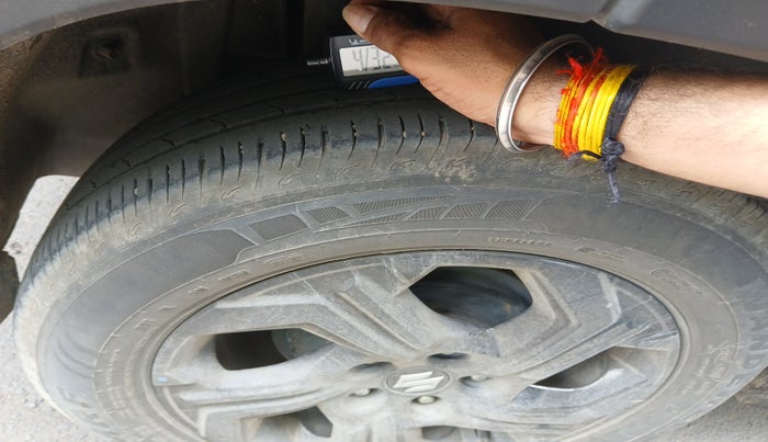 2022 Maruti BREZZA ZXI SMART HYBRID , Petrol, Manual, 70,172 km, tyre