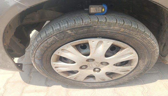 2016 Honda Amaze 1.2L I-VTEC S, Petrol, Manual, 86,366 km, tyre