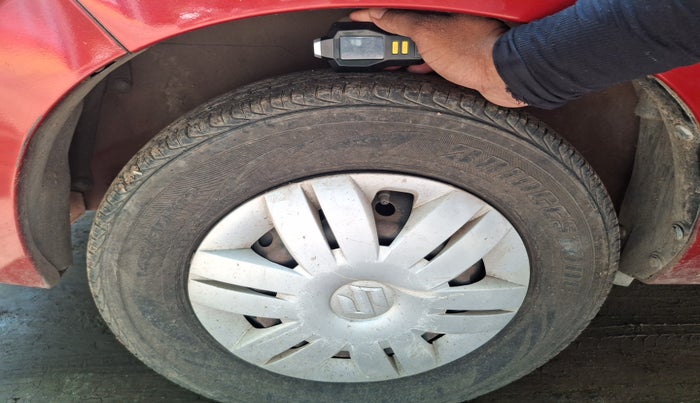 2016 Maruti Alto 800 LXI, Petrol, Manual, 34,910 km, tyre