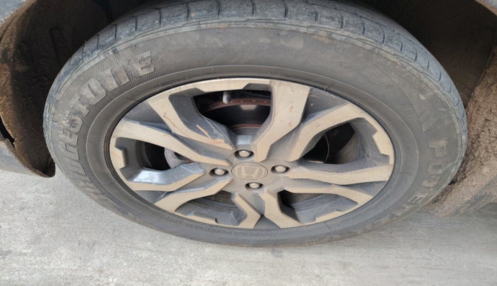 2017 Honda WR-V 1.5L I-DTEC VX MT, Diesel, Manual, 95,705 km, tyre