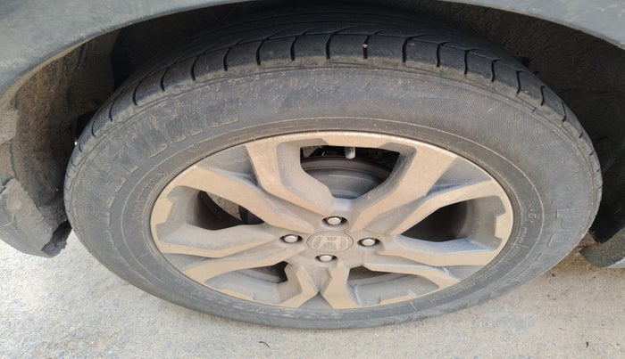 2017 Honda WR-V 1.5L I-DTEC VX MT, Diesel, Manual, 95,705 km, tyre