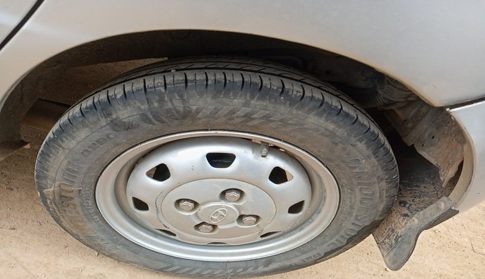 2011 Hyundai Santro Xing GL PLUS, Petrol, Manual, 77,473 km, tyre