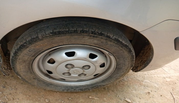 2011 Hyundai Santro Xing GL PLUS, Petrol, Manual, 77,473 km, tyre