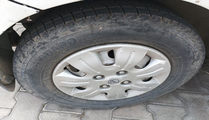 2014 Hyundai i10 MAGNA 1.1, Petrol, Manual, 71,400 km, tyre