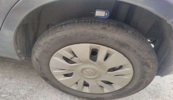 2013 Maruti Swift VXI, Petrol, Manual, 85,139 km, tyre