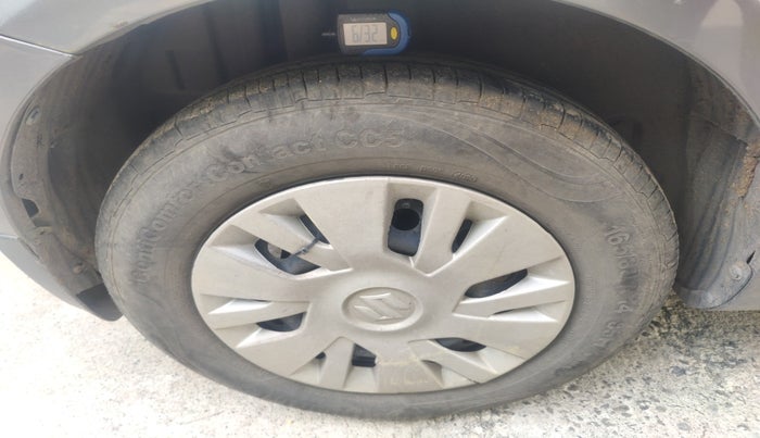 2013 Maruti Swift VXI, Petrol, Manual, 85,139 km, tyre