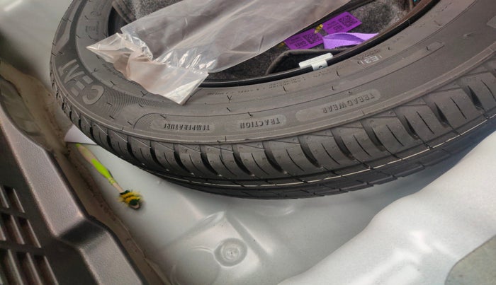 2024 Hyundai GRAND I10 NIOS MAGNA 1.2 KAPPA VTVT, Petrol, Manual, 6,631 km, tyre