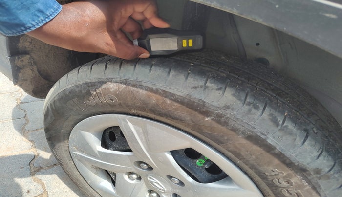 2020 Hyundai VENUE S 1.2, Petrol, Manual, 84,848 km, tyre