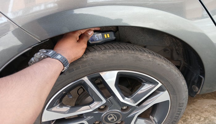 2020 Tata TIGOR XZA PLUS PETROL, Petrol, Automatic, 36,502 km, tyre