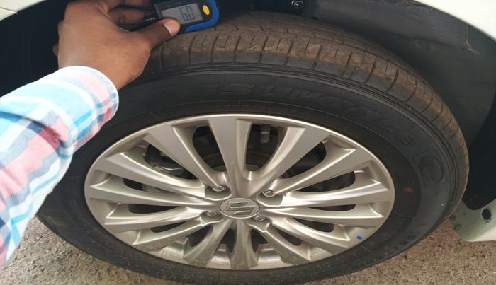 2024 Maruti Ciaz DELTA 1.5 SHVS MT PETROL, Petrol, Manual, 529 km, tyre