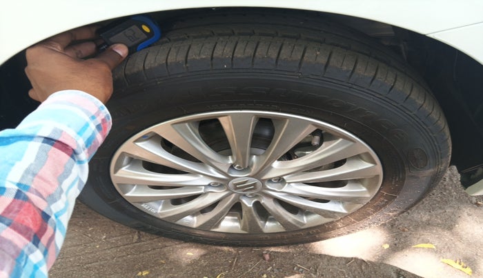 2024 Maruti Ciaz DELTA 1.5 SHVS MT PETROL, Petrol, Manual, 529 km, tyre