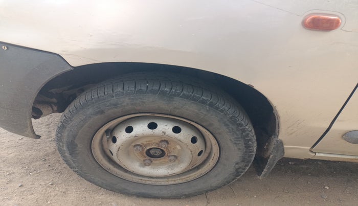 2011 Maruti Alto LXI, Petrol, Manual, 1,75,405 km, tyre