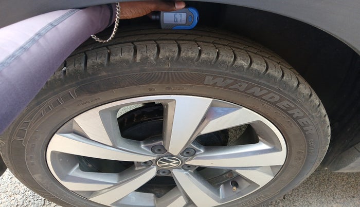 2024 Volkswagen TAIGUN TOPLINE 1.0 TSI MT, Petrol, Manual, 3,942 km, tyre