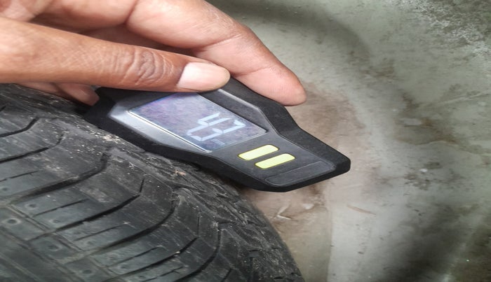 2012 Maruti Zen Estilo LXI, Petrol, Manual, 38,676 km, tyre