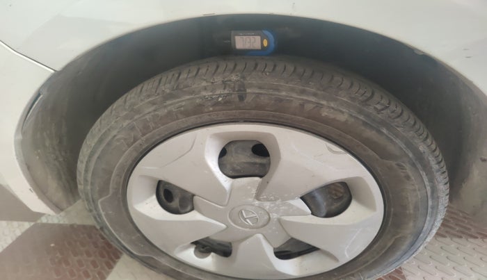 2023 Tata Tiago XT (O) PETROL, Petrol, Manual, 19,297 km, tyre