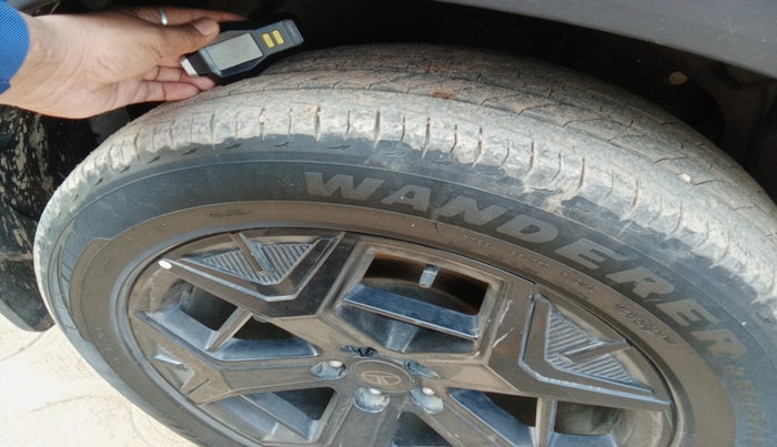2024 Tata Harrier FEARLESS PLUS DARK EDITION, Diesel, Manual, 39,800 km, tyre